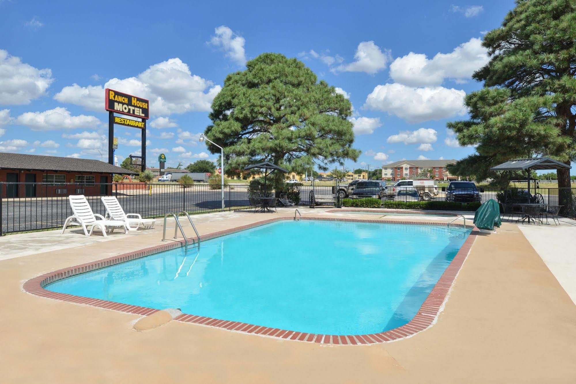 Ranch House Motel 스위트워터 외부 사진